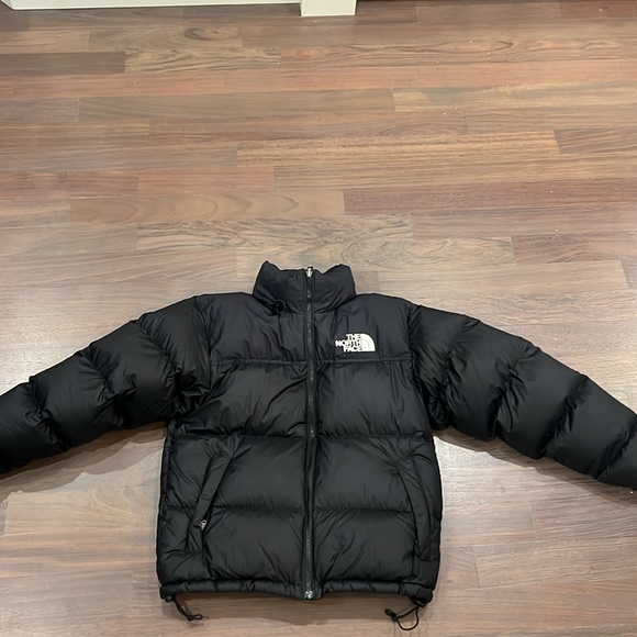 Mens North Face Retro Nuptse Jacket - Picture 2 of 8